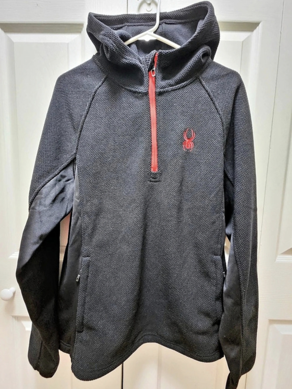 Spyder Men's Boundless  Black & Red Half-Zip Hoodie Pullover Size Large EUC